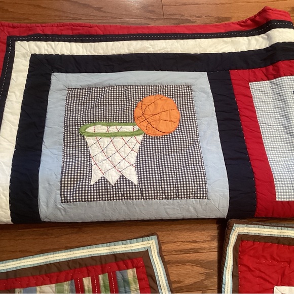 Pottery Barn Kids All Star Sports Quilt with Matching Shams Twin size - Picture 12 of 13